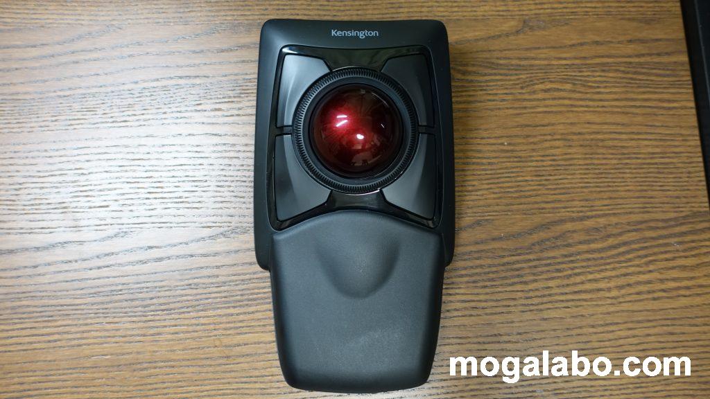 本体とリストレストを組み合わせた状態